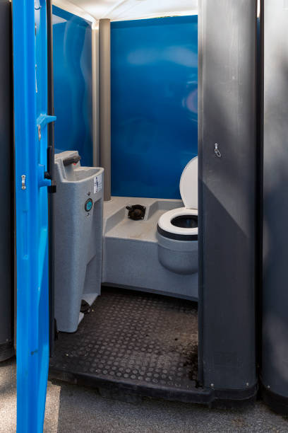 Portable Toilet Options We Offer in Orleans, VT
